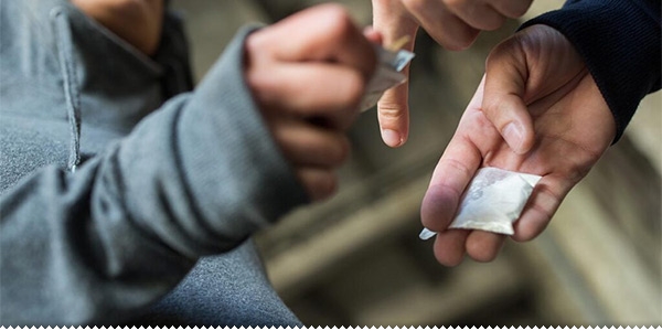 Policija kod dvojice 19-godišnjaka pronašla više vrećica kokaina ljubuski.info