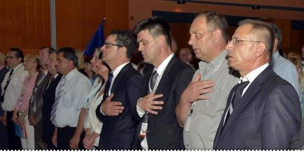 Raguž za predsjedništvo: Prilika za promjene? himna