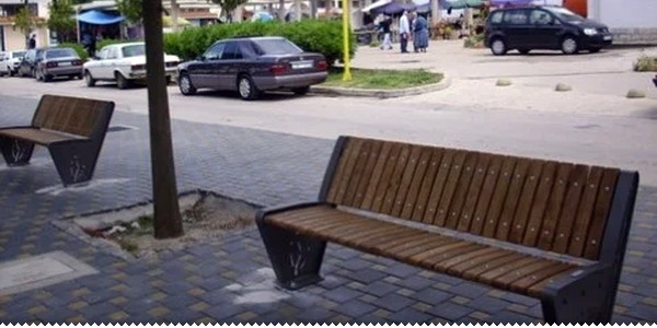 Postavljene klupe na Trg domovinske zahvalnosti ljubuski.info