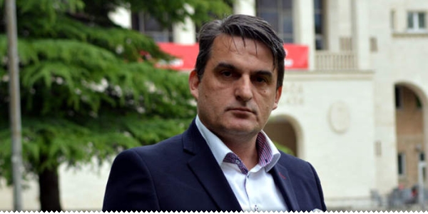 Kako se mogu birati ljudi koji ne znaju riječi progovoriti? en face