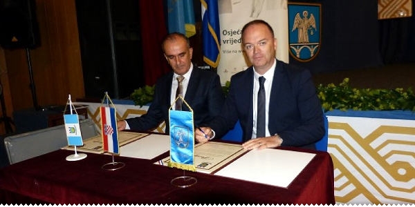 Potpisana povelja o prijateljstvu između Općine Ljubuški i Grada Trilja ljubuski.info