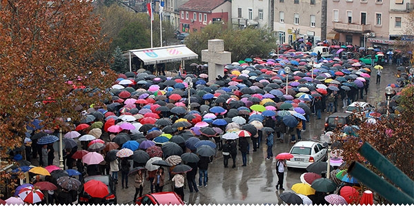 Prosvjed u Š. Brijegu: Zatražene ostavke zbog krupnih i neoprostivih propusta 