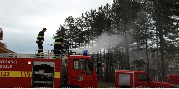Ljubuški i posuški vatrogasci aktivni na više požarišta ljubuski.info