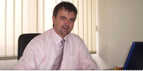 Frano Vukoja Vjeki Bakuli - Pitali Muju otkud mu perje ispod nosa, a on objasnio:"Šmrko koku!" ljubuski.info
