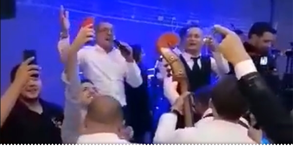 Mamić u Ljubuškom zapjevao: Ne može nam niko ništa ... ljubuski.info
